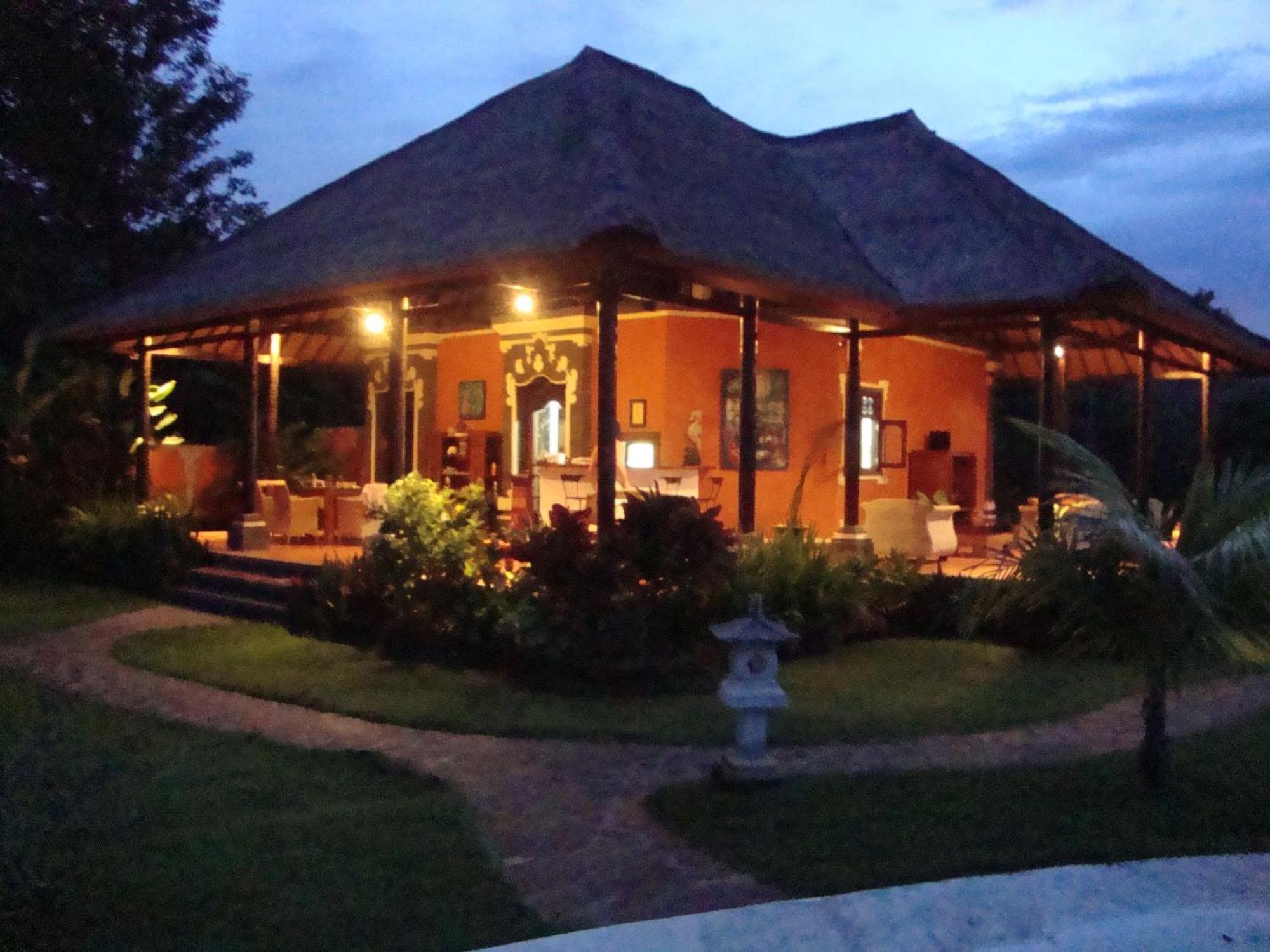 Villa Bali Pondok Jepang Ловина Экстерьер фото